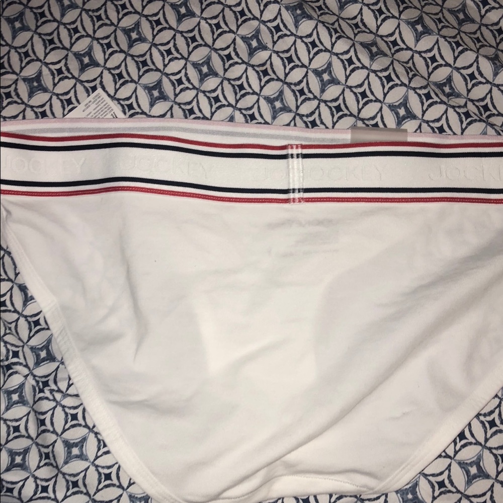 Intimate Clothing - Picture 6 of 8